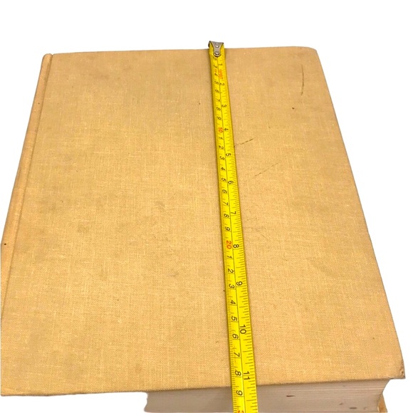 The Simon & Schuster Encyclopedia of World War II - Picture 5 of 5